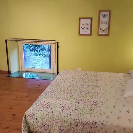 Apartment Il Soppalco, Cozy Open Space With Loft In Center